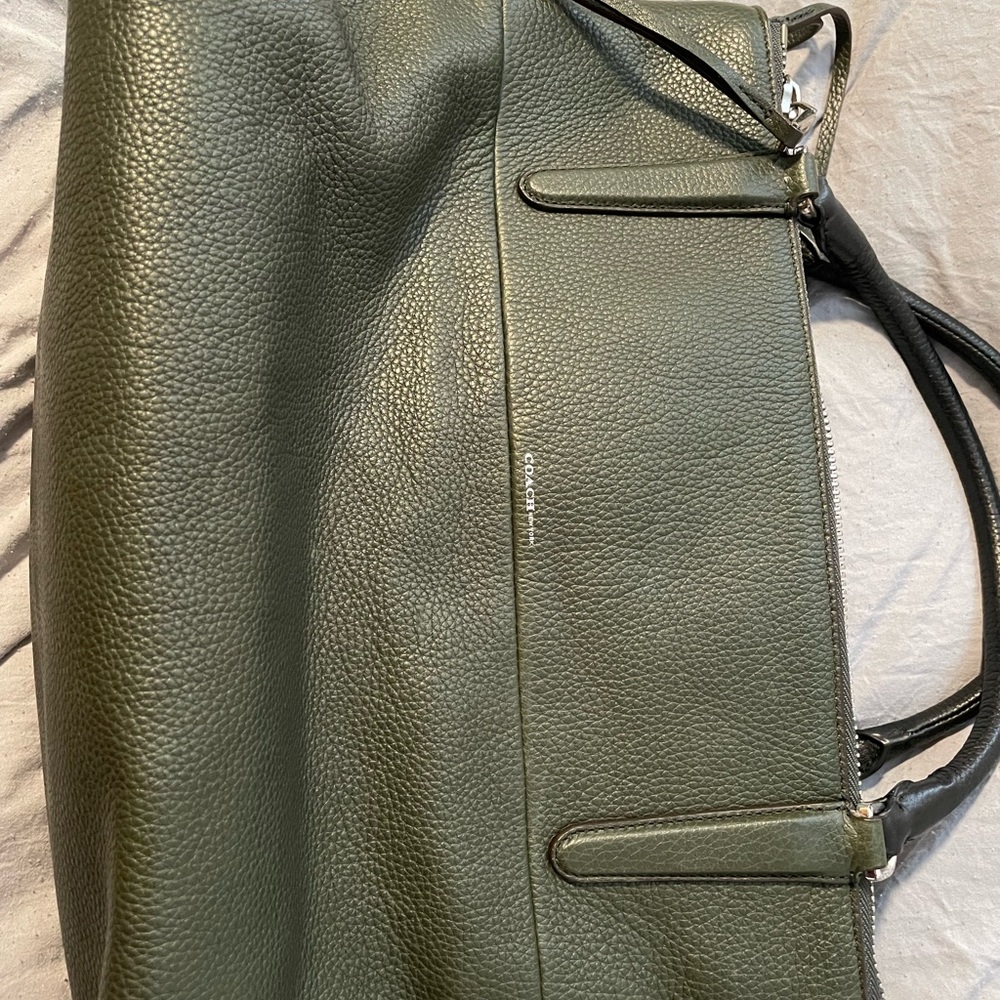 Coach Pebbled Borough bag color green